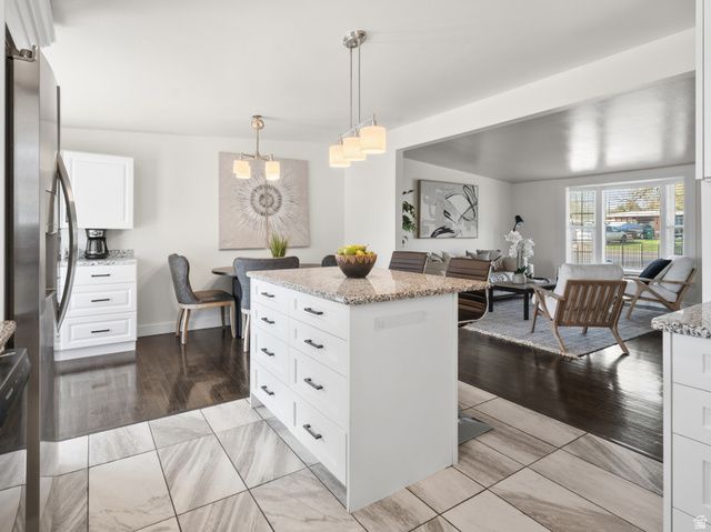 586 E WASATCH DR, Layton, UT 84041