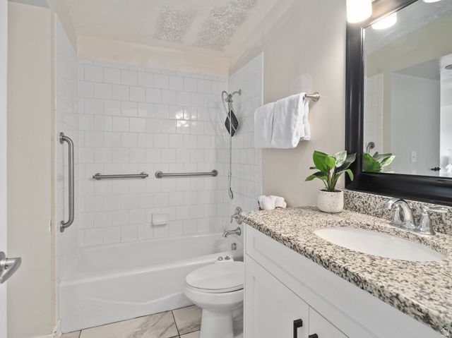 586 E WASATCH DR, Layton, UT 84041