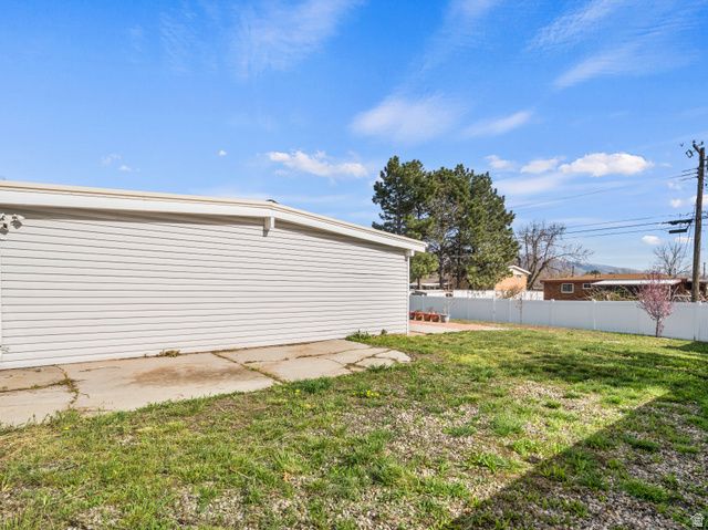 586 E WASATCH DR, Layton, UT 84041