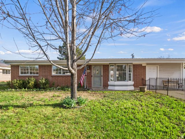 586 E WASATCH DR, Layton, UT 84041