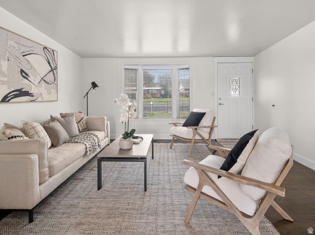 586 E WASATCH DR, Layton, UT 84041