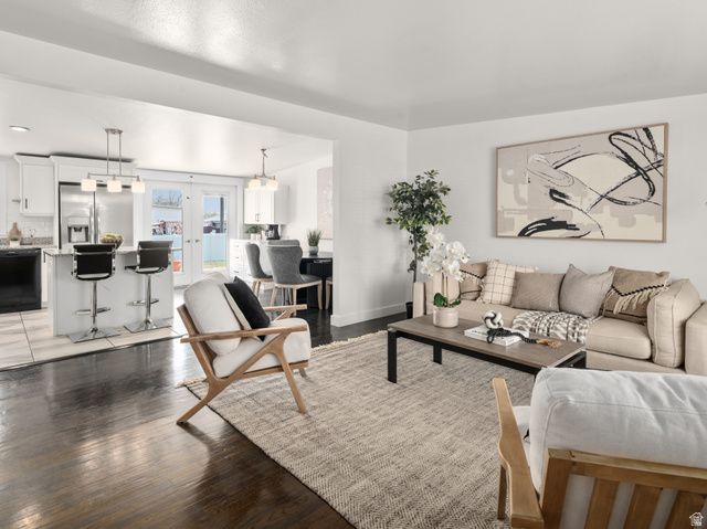 586 E WASATCH DR, Layton, UT 84041