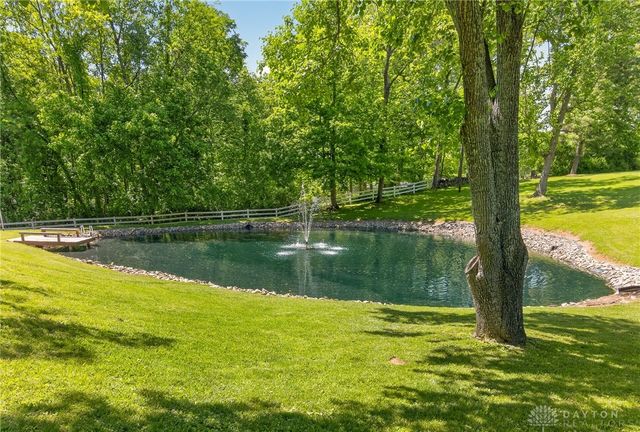 933 Robin Hill Drive, New Richmond, OH 45157