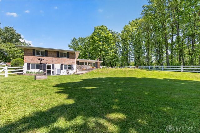 933 Robin Hill Drive, New Richmond, OH 45157