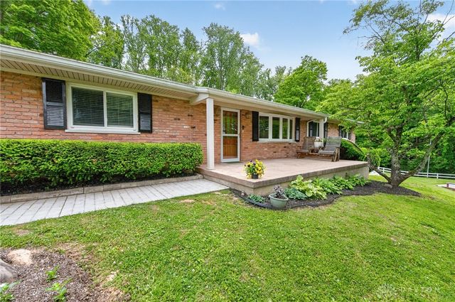 933 Robin Hill Drive, New Richmond, OH 45157