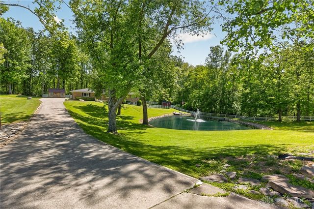 933 Robin Hill Drive, New Richmond, OH 45157