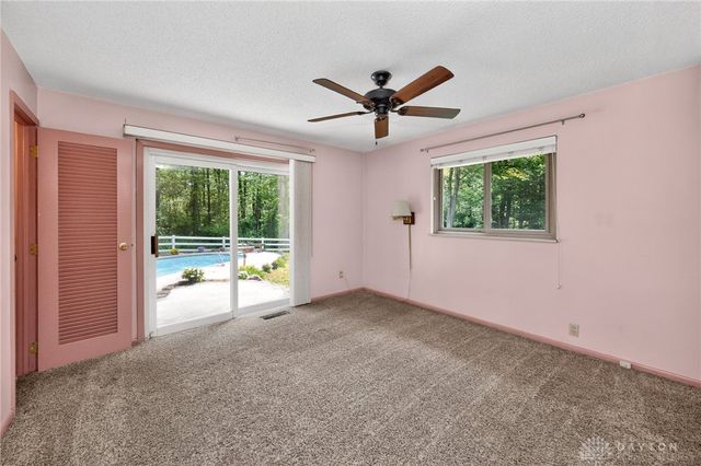 933 Robin Hill Drive, New Richmond, OH 45157