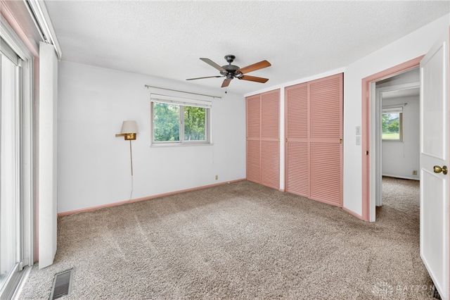 933 Robin Hill Drive, New Richmond, OH 45157