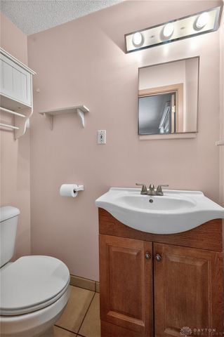 933 Robin Hill Drive, New Richmond, OH 45157