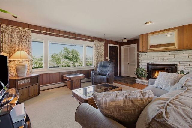 25 Westport Harbor Road, Little Compton, RI 02837