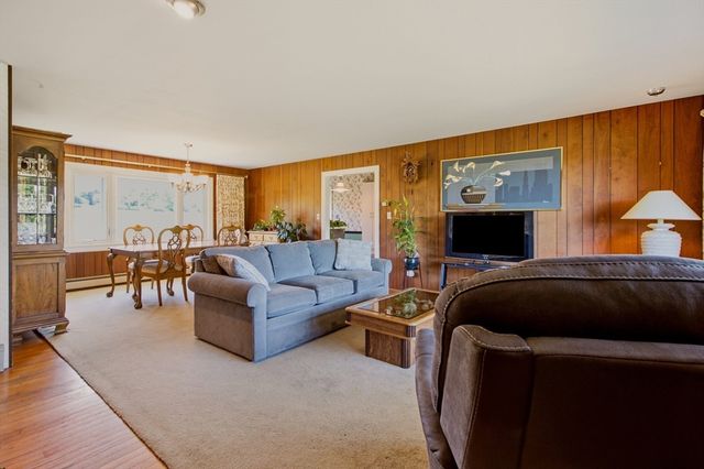 25 Westport Harbor Road, Little Compton, RI 02837