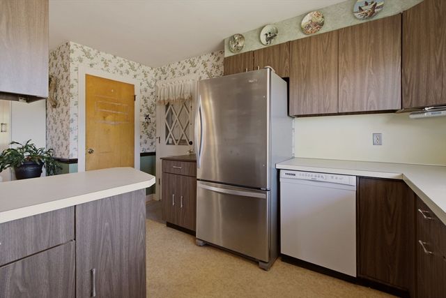 25 Westport Harbor Road, Little Compton, RI 02837