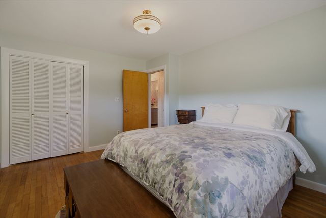 25 Westport Harbor Road, Little Compton, RI 02837