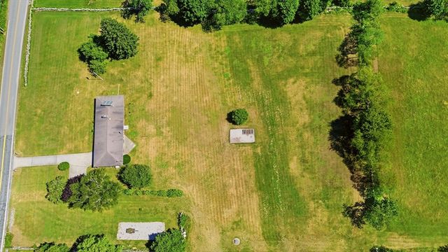 25 Westport Harbor Road, Little Compton, RI 02837
