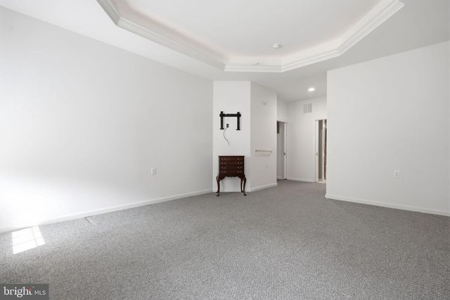 34 VIRGINIA DR, Atco, NJ 08004