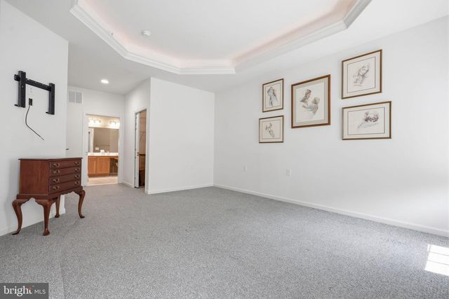 34 VIRGINIA DR, Atco, NJ 08004