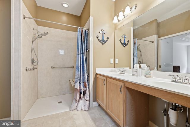 34 VIRGINIA DR, Atco, NJ 08004
