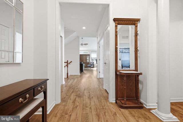 34 VIRGINIA DR, Atco, NJ 08004