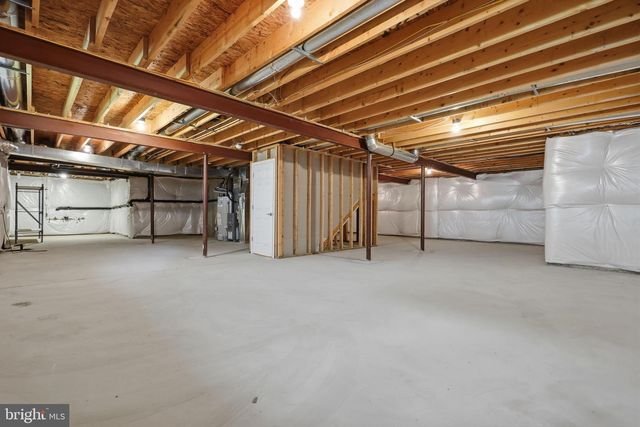 34 VIRGINIA DR, Atco, NJ 08004