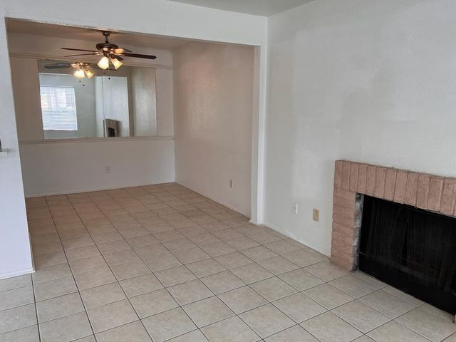 12606 Ashford Meadow Drive B, Houston, TX 77082