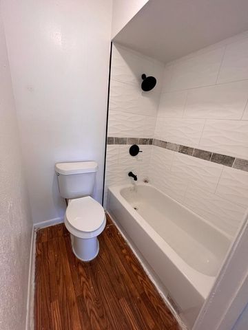 12606 Ashford Meadow Drive B, Houston, TX 77082