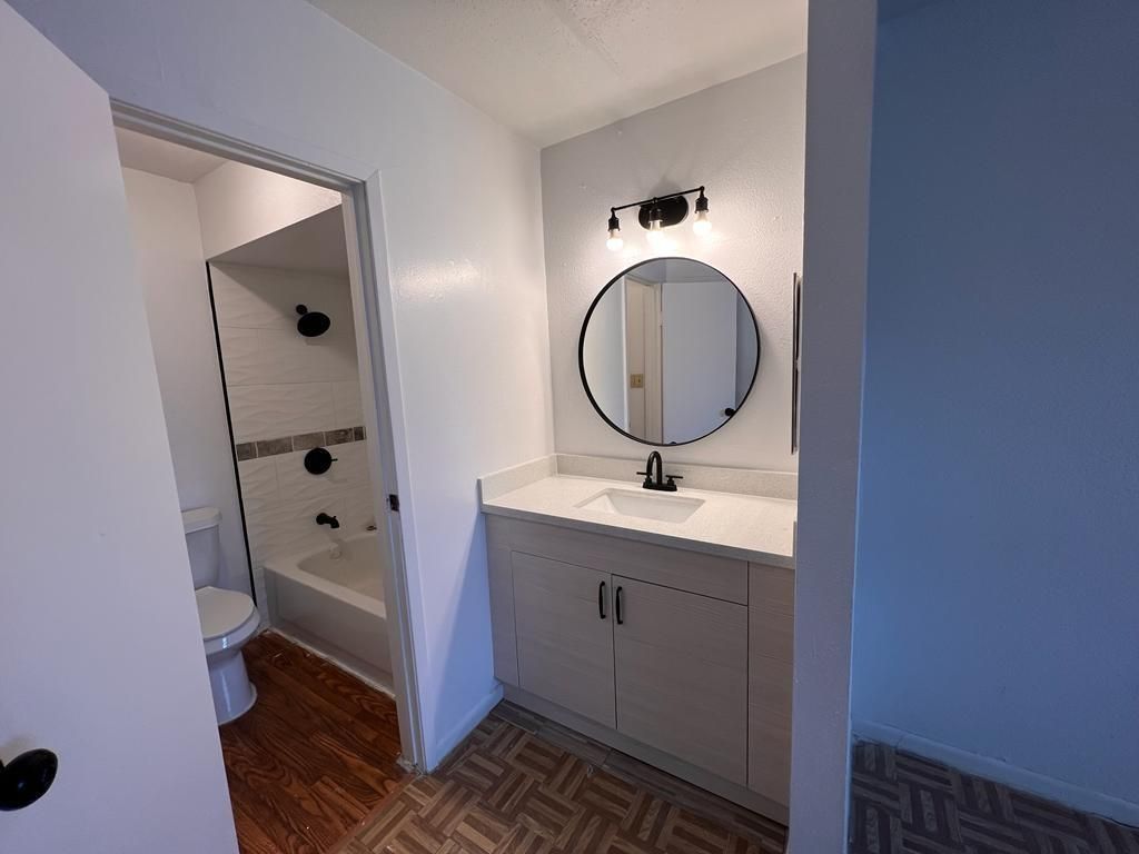 12606 Ashford Meadow Drive B, Houston, TX 77082