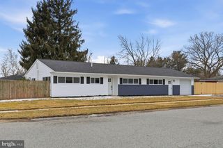 26 KENSINGTON LN, Newark, DE 19713