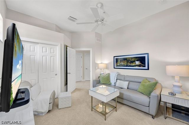 8723 Coastline CT 202, Naples, FL 34120