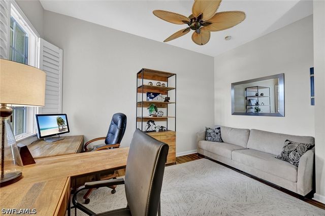8723 Coastline CT 202, Naples, FL 34120