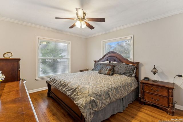 352 Larchmont, San Antonio, TX 78209