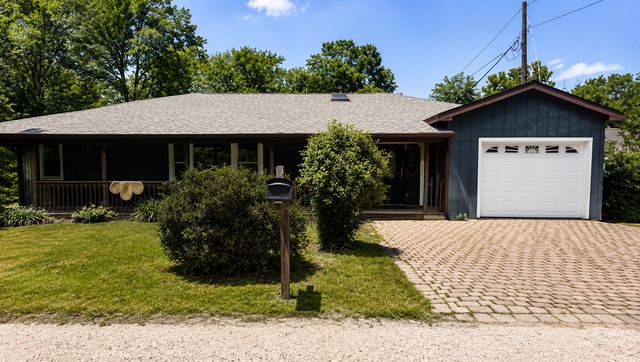 518 Rae Avenue, Lake Villa, IL 60046