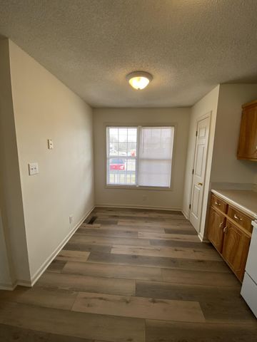 243 Tree Line Dr, Oak Grove, KY 42262