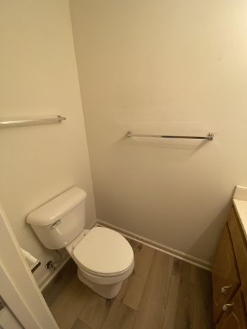 243 Tree Line Dr, Oak Grove, KY 42262