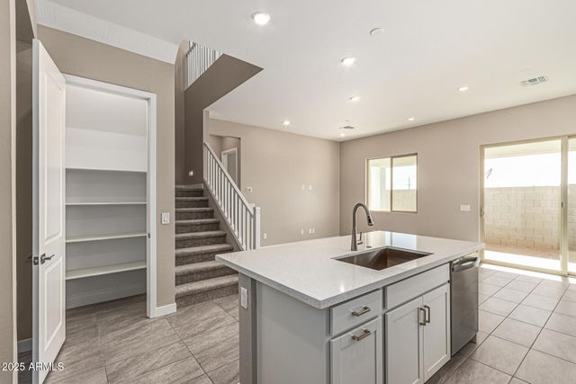 8913 E COVINA Street, Mesa, AZ 85207