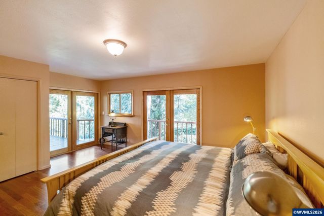 36824 Edgemont Dr, Lebanon, OR 97355