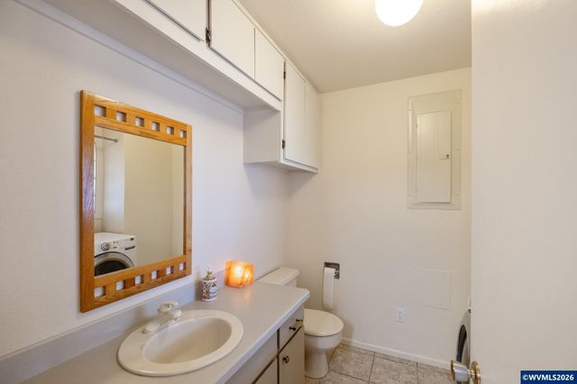 36824 Edgemont Dr, Lebanon, OR 97355