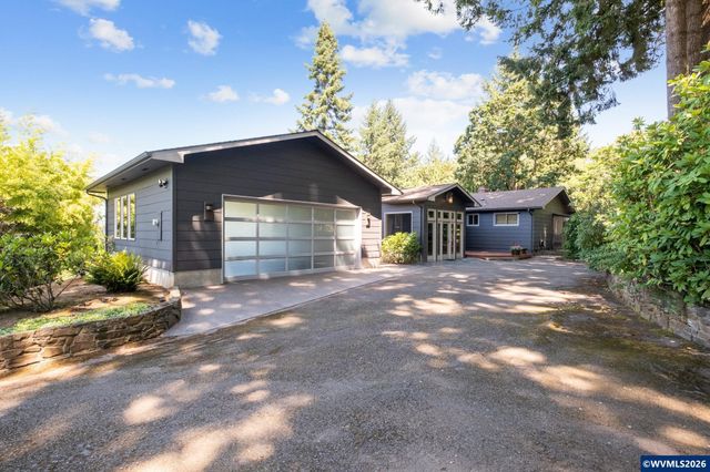 36824 Edgemont Dr, Lebanon, OR 97355