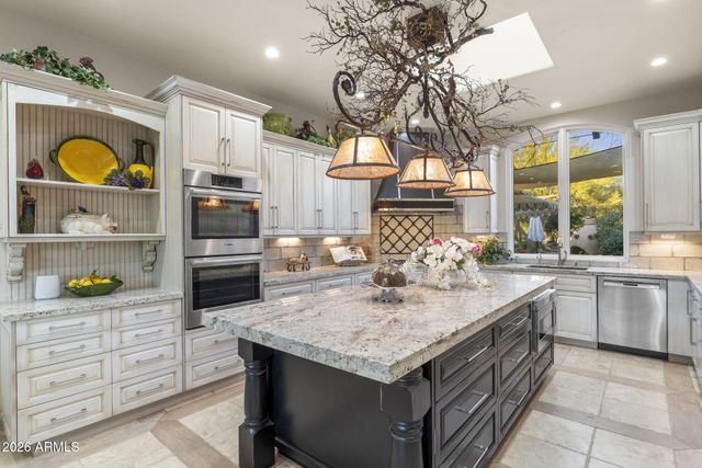 8449 E DIXILETA Drive, Scottsdale, AZ 85266