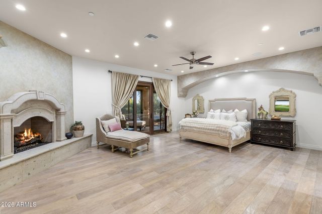 8449 E DIXILETA Drive, Scottsdale, AZ 85266