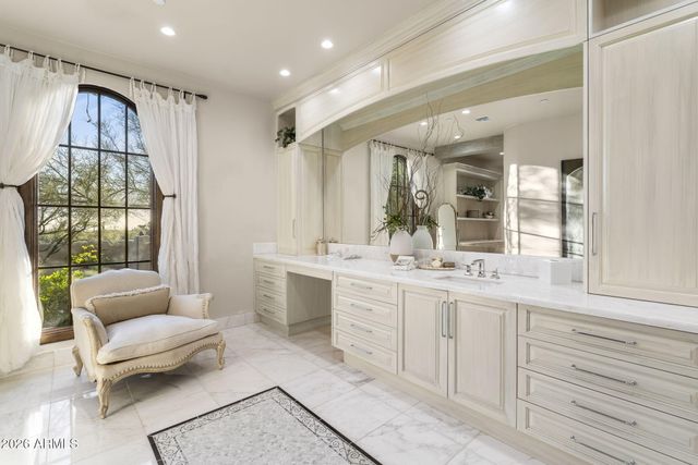 8449 E DIXILETA Drive, Scottsdale, AZ 85266