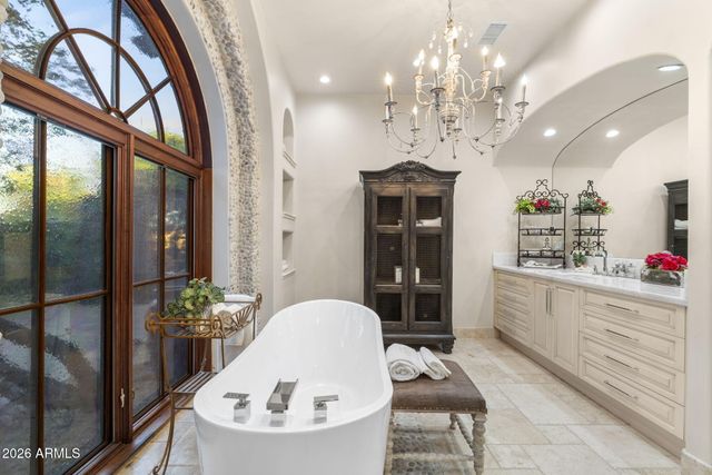 8449 E DIXILETA Drive, Scottsdale, AZ 85266