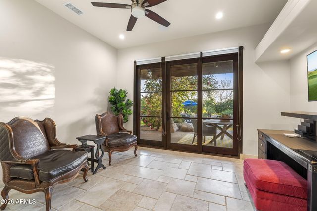 8449 E DIXILETA Drive, Scottsdale, AZ 85266