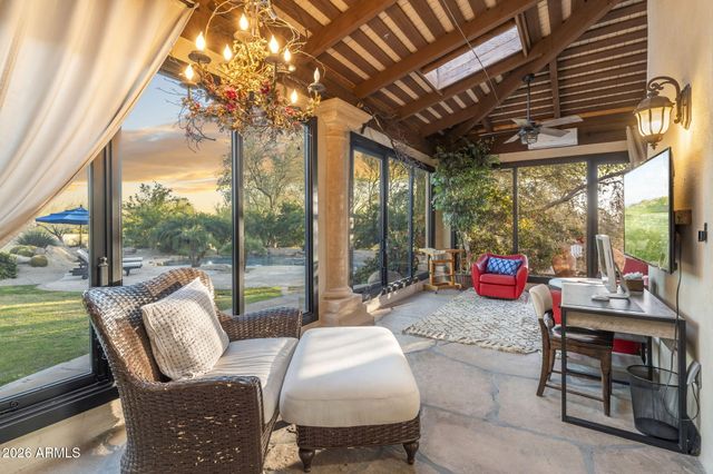 8449 E DIXILETA Drive, Scottsdale, AZ 85266