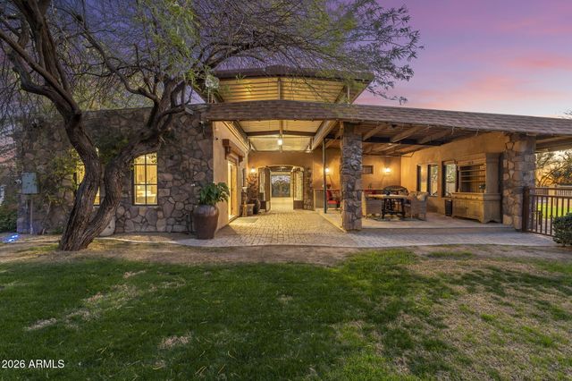 8449 E DIXILETA Drive, Scottsdale, AZ 85266