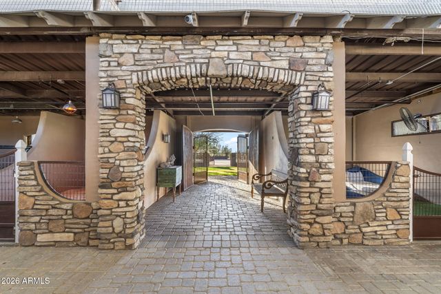 8449 E DIXILETA Drive, Scottsdale, AZ 85266