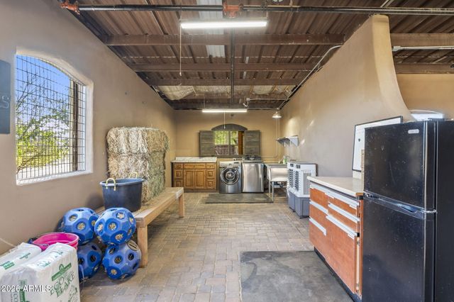 8449 E DIXILETA Drive, Scottsdale, AZ 85266