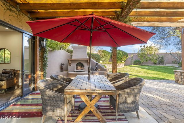 8449 E DIXILETA Drive, Scottsdale, AZ 85266