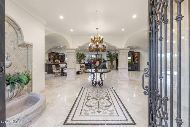 8449 E DIXILETA Drive, Scottsdale, AZ 85266