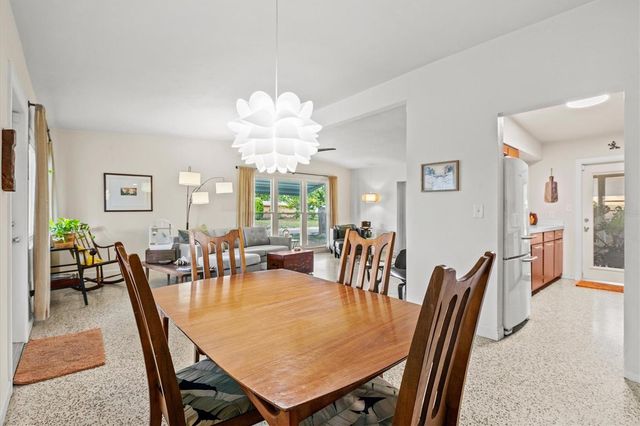 2504 N RADCLIFFE PLACE, Bradenton, FL 34207