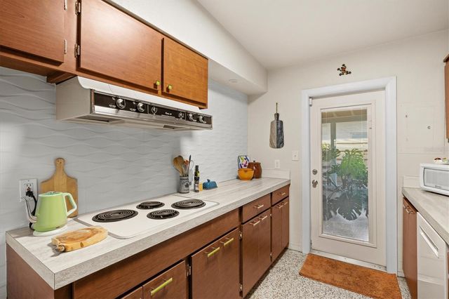 2504 N RADCLIFFE PLACE, Bradenton, FL 34207